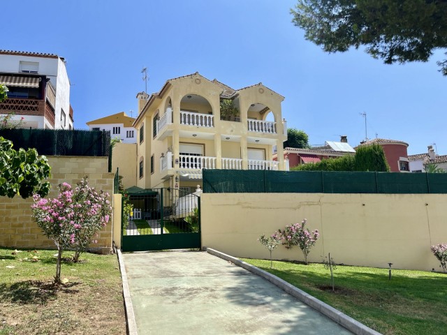 Villa, El Coto, R4360777