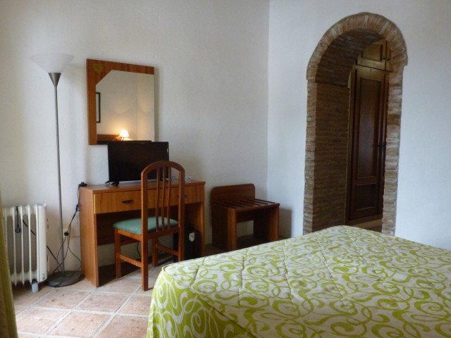 Commercial in Casares Pueblo