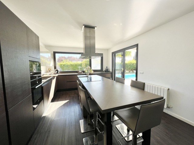 Villa avec 5 Chambres  à Marbella