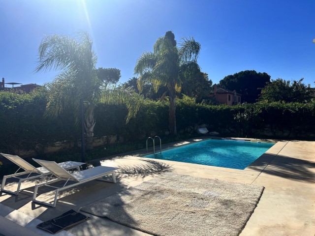 Villa avec 5 Chambres  à Marbella