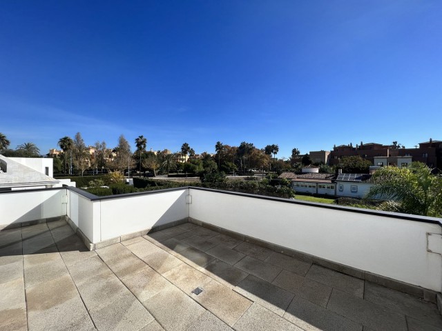 Villa avec 5 Chambres  à Marbella