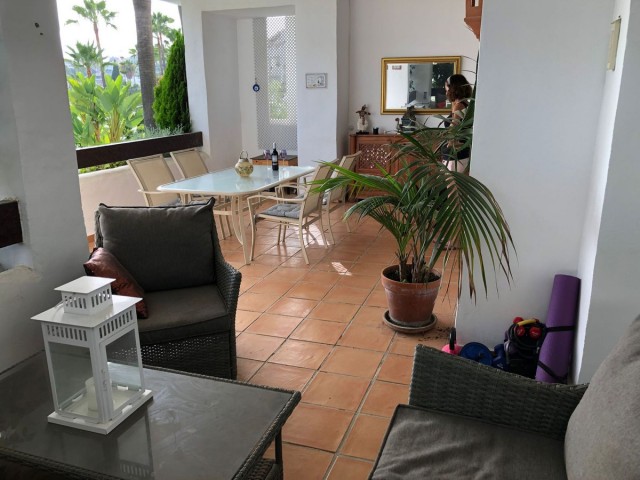 Apartment, Nueva Andalucia, R4364878