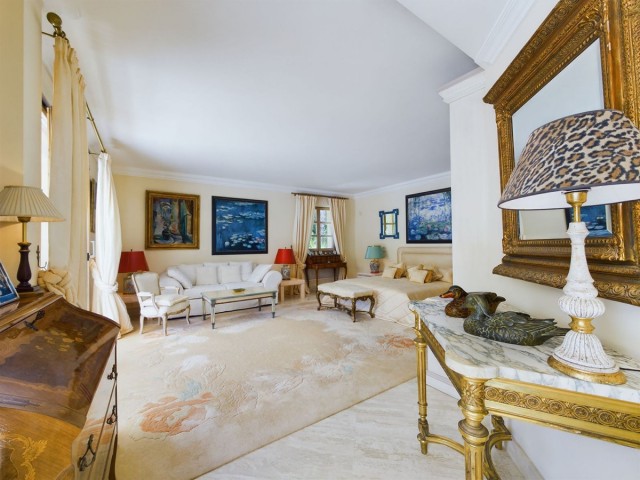 4 Slaapkamer Villa in Nueva Andalucía