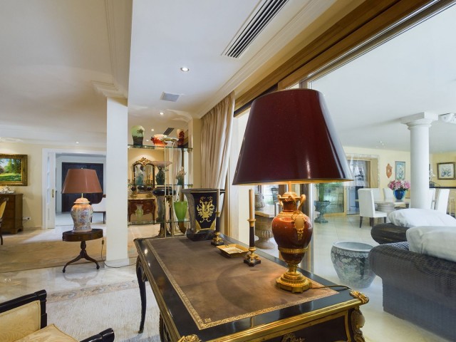 4 Slaapkamer Villa in Nueva Andalucía