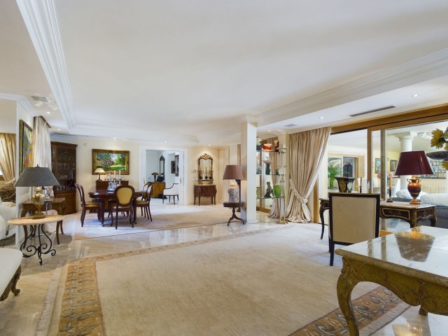 4 Slaapkamer Villa in Nueva Andalucía