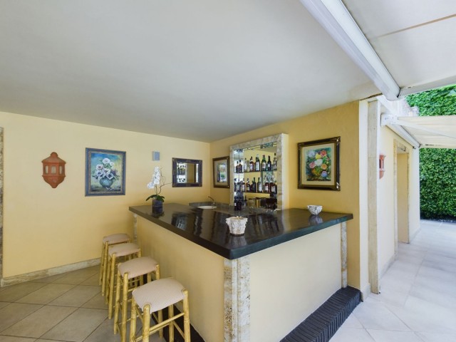 4 Slaapkamer Villa in Nueva Andalucía