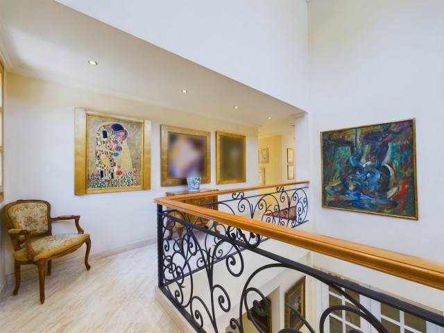 4 Slaapkamer Villa in Nueva Andalucía