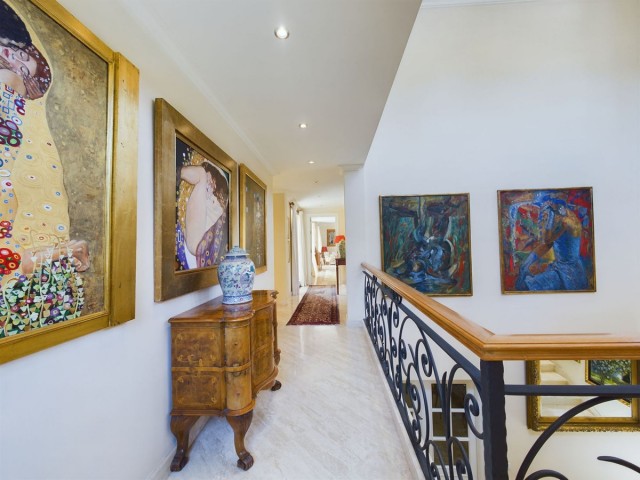 4 Slaapkamer Villa in Nueva Andalucía