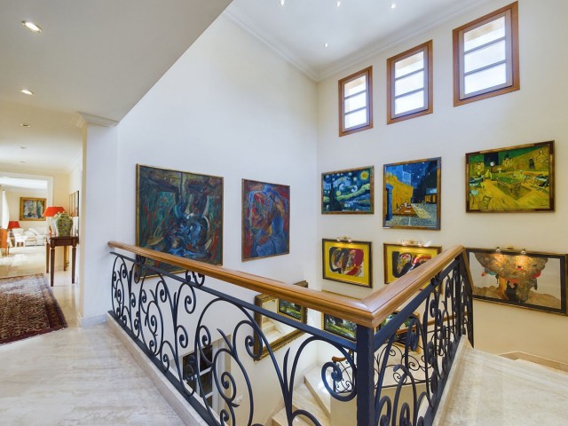 4 Slaapkamer Villa in Nueva Andalucía