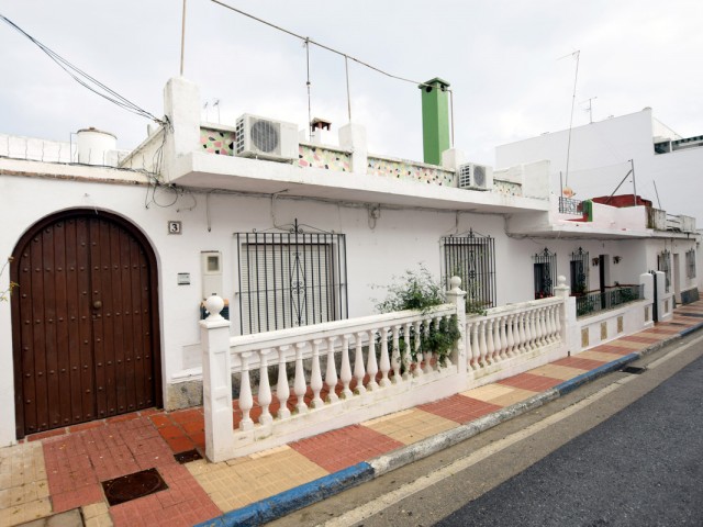 Rijtjeshuis, San Pedro de Alcántara, R3362083