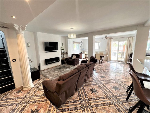 4 Schlafzimmer Villa in Cerros del Aguila
