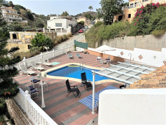 4 Schlafzimmer Villa in Cerros del Aguila