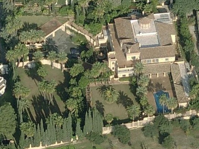 7 Soveroms Villa i Nueva Andalucía