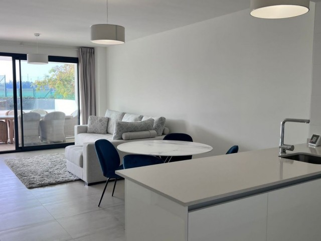 Apartment, Estepona, R4387384