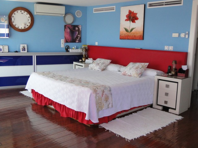 6 Bedrooms Villa in El Chaparral