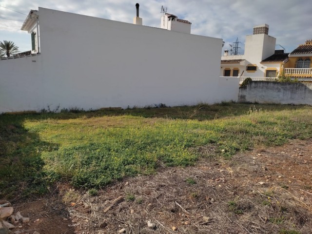 Grundstück, Fuengirola, R4391734