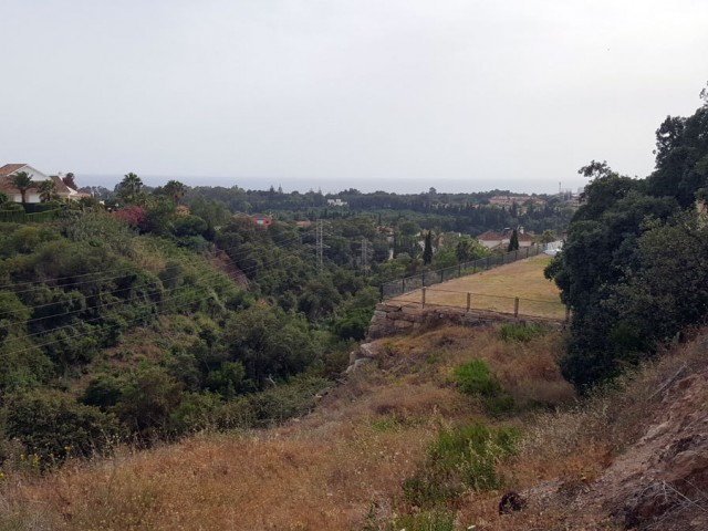 Grundstück in Elviria