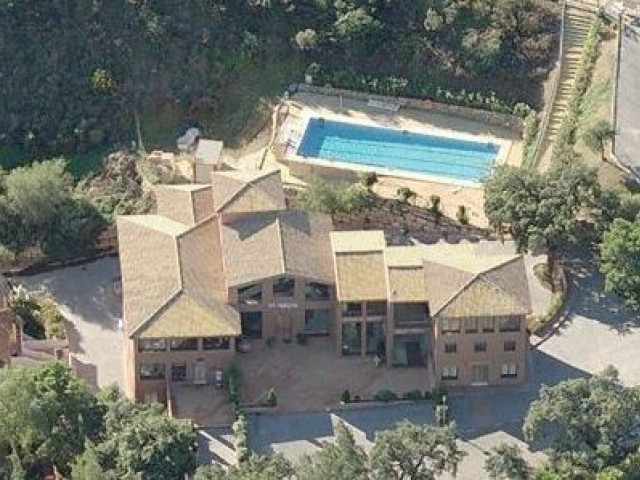 Commercial in La Mairena