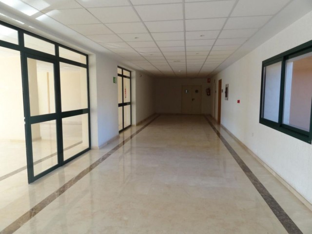 Comercial con 64 Dormitorios  en Málaga