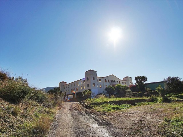 22 Bedrooms Villa in Almogía