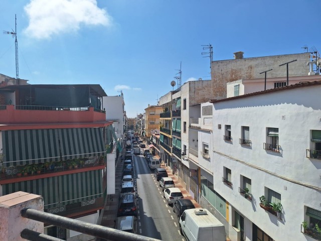 Comercial con 2 Dormitorios  en San Pedro de Alcántara