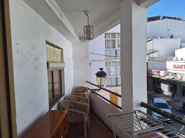 Comercial con 2 Dormitorios  en San Pedro de Alcántara