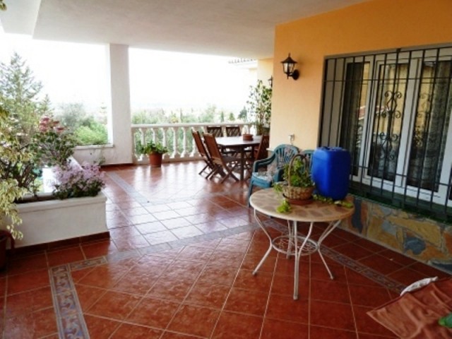8 Bedrooms Villa in Alhaurín de la Torre