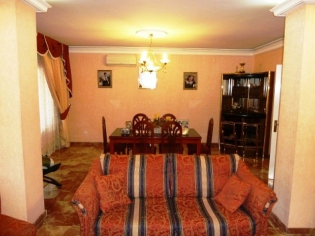 8 Bedrooms Villa in Alhaurín de la Torre