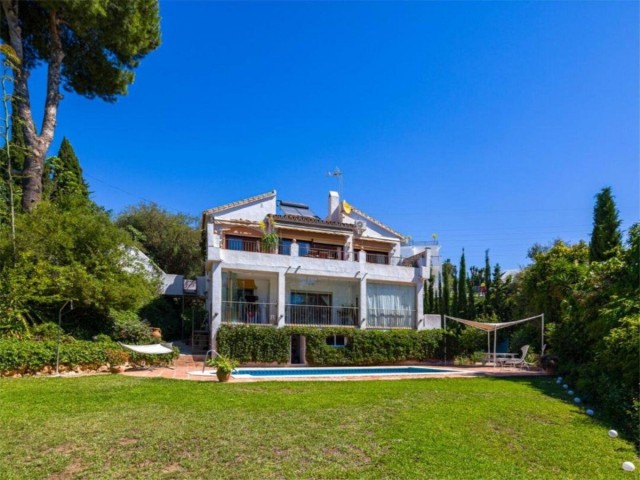 4 Slaapkamer Villa in El Rosario