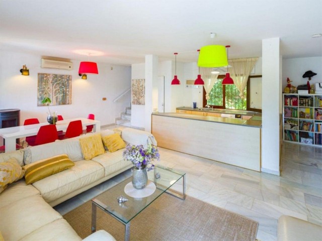 4 Slaapkamer Villa in El Rosario