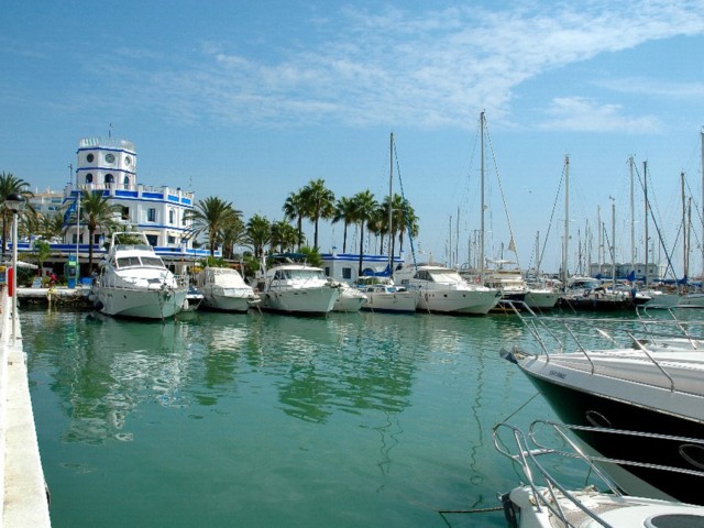 Penthouse avec 2 Chambres  à Estepona