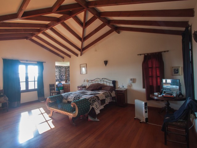 4 Schlafzimmer Villa in Casares
