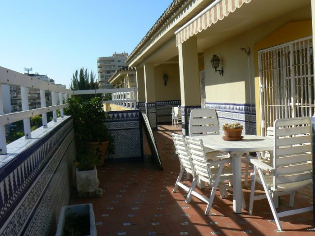 Penthouse avec 6 Chambres  à Fuengirola
