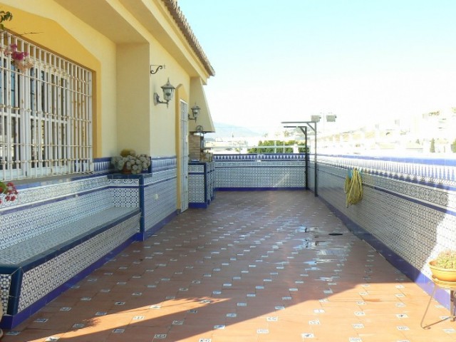 Penthouse avec 6 Chambres  à Fuengirola
