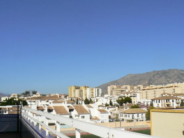 Penthouse avec 6 Chambres  à Fuengirola
