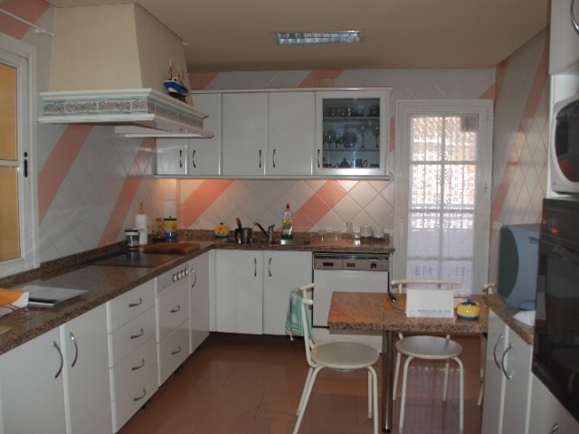 Penthouse avec 6 Chambres  à Fuengirola