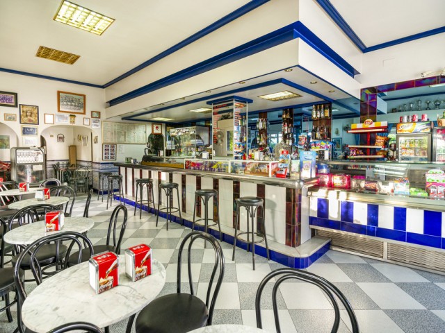 Comercial, Arroyo de la Miel, R3472411