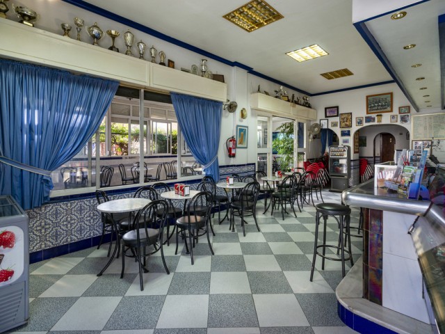 Comercial, Arroyo de la Miel, R3472411