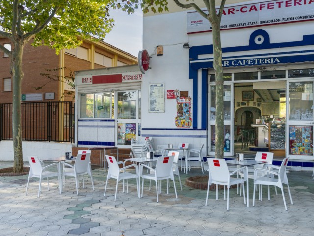 Comercial con 0 Dormitorios  en Arroyo de la Miel