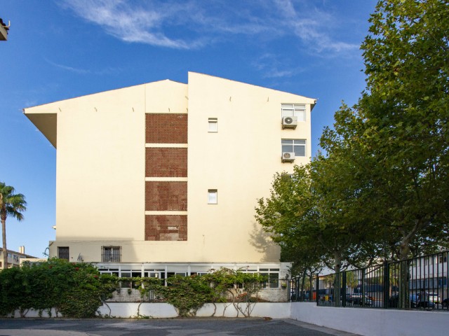 Comercial con 0 Dormitorios  en Arroyo de la Miel