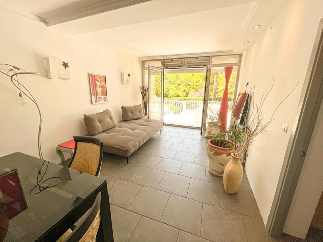 Apartment, Nueva Andalucia, R4414048