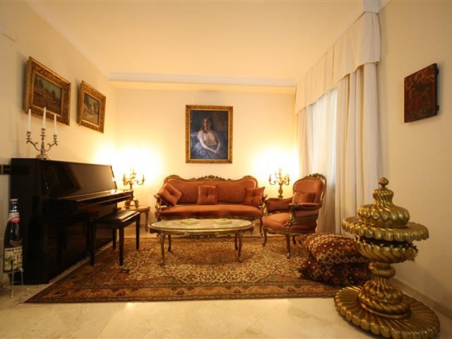 6 Sovrums Villa i Los Monteros