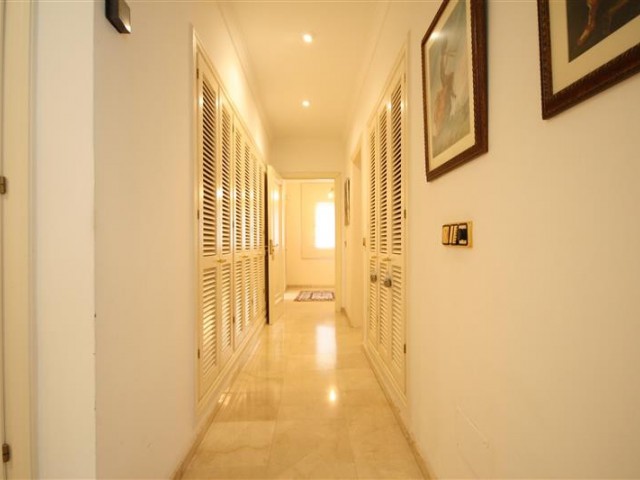 6 Sovrums Villa i Los Monteros