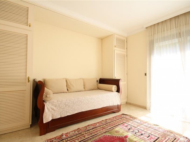 6 Schlafzimmer Villa in Los Monteros