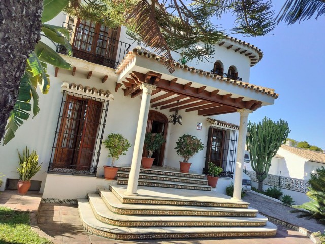6 Slaapkamer Villa in El Coto