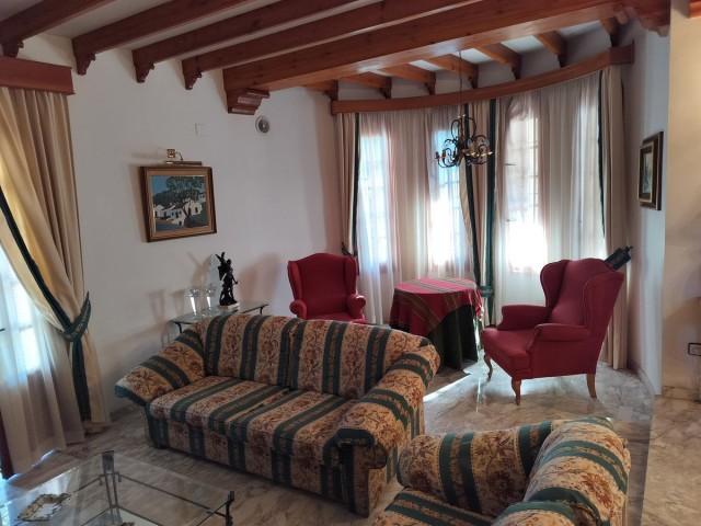 6 Schlafzimmer Villa in El Coto