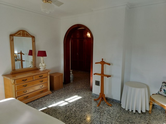 6 Bedrooms Villa in El Coto