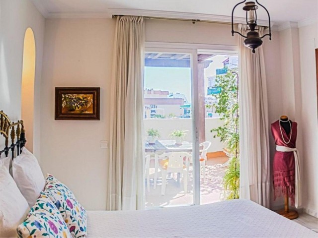 Ático con 3 Dormitorios  en Marbella