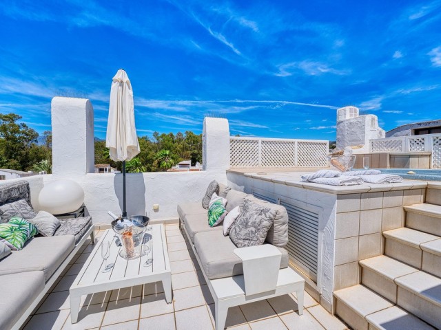 Penthouse in Elviria