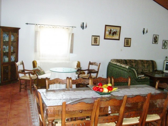 Villa con 2 Dormitorios  en Alora